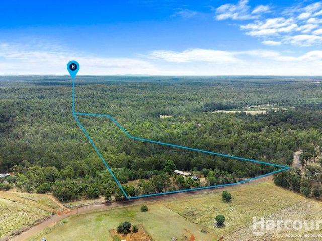 Country Living 5 Bed 2 Bath Home on Expansive Acreage