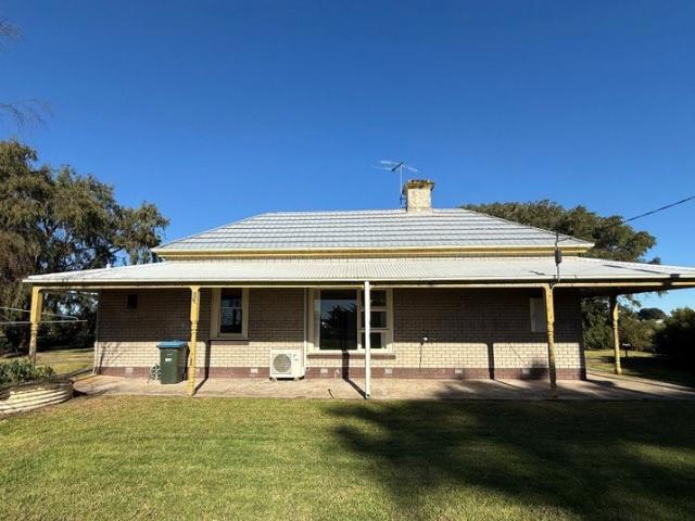 Country Living 7.8kms from Millicents Town Centre