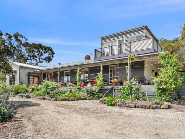 Country Living with Character and Charm