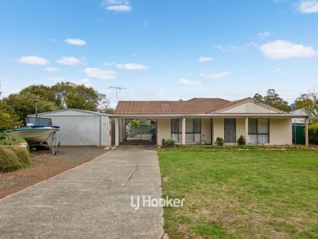 Country Living with Space, Privacy & Views