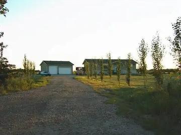 Country Living Acreage Fragrance Free Main Floor