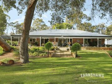 COUNTRY LIVING AT ITS BEST
