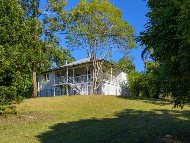 Country Living at its Finest Classic Queenslander on Over an Acre!