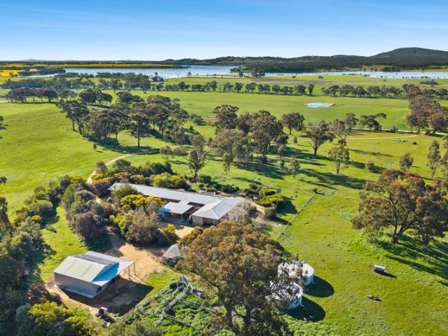 Country Living, Beautifully Refined