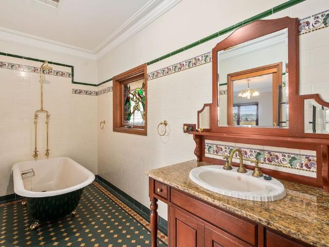 Country living close to Bowral