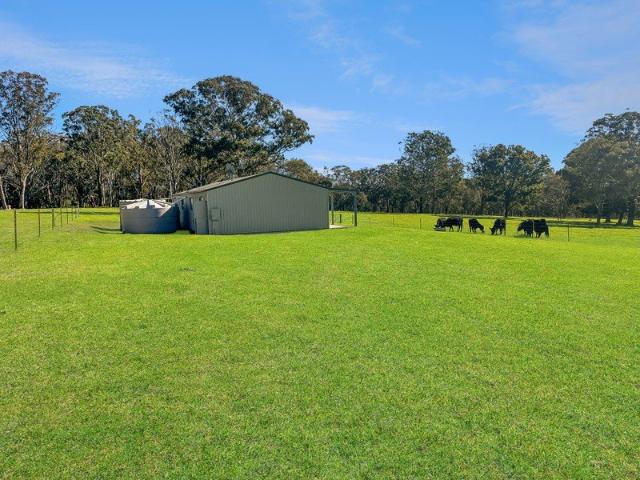Country Living on 8.25 HA in the Heart of Liston