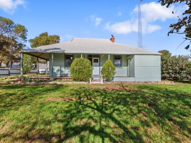 Country Living on 2.4 Hectares