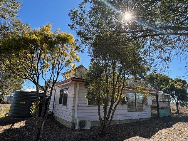 Country Living Peaceful, Private & Close to Warwick