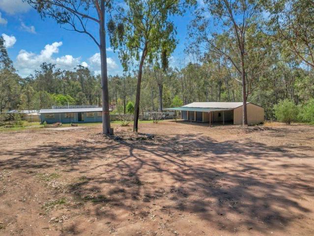Country Living, Quality Renovations & Don't Forget the Massive Shed!