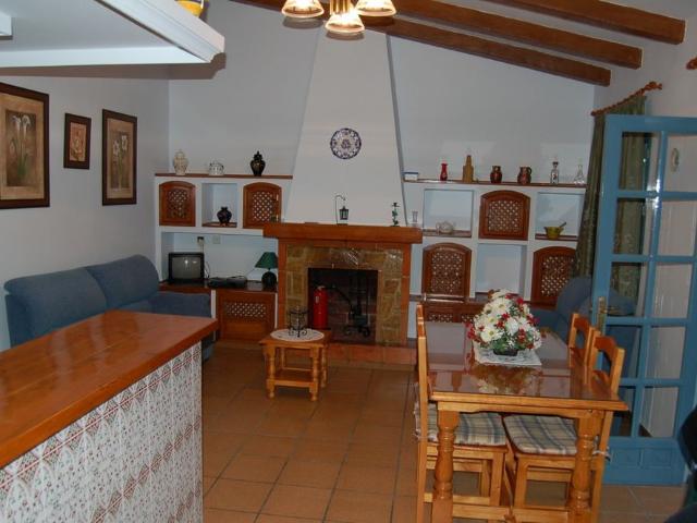 Country property set in the heart of the Frigiliana for winter rental