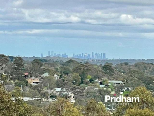 Country quiet with city views and convenience