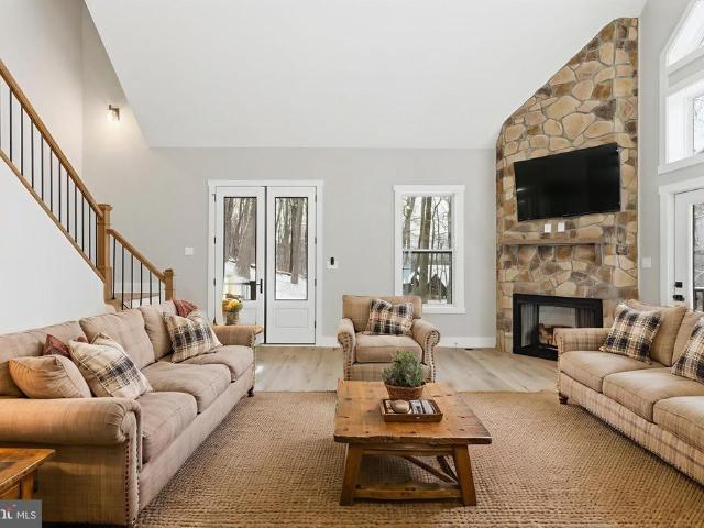 Country Road # LOT 304