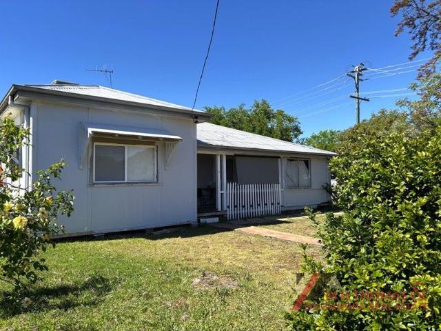Country Style Homestead with Great Potential
