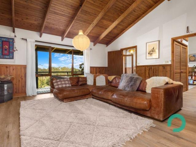 Country style living in South Lawson