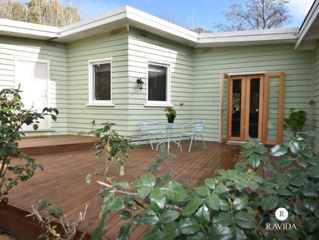 Country Serenity with Room to Dream