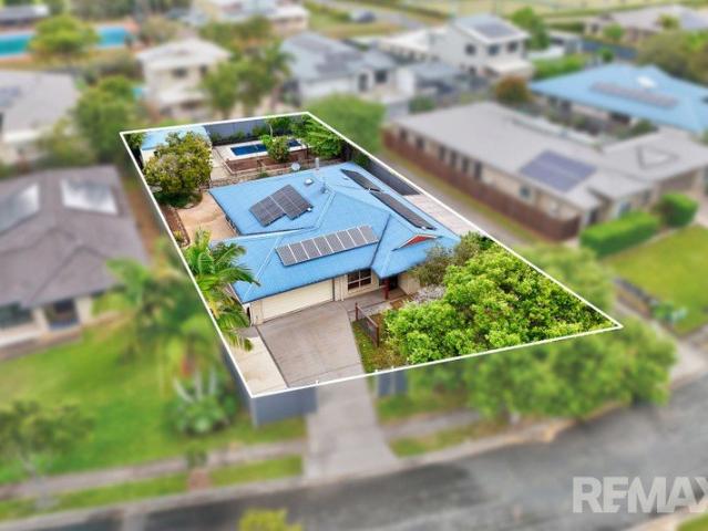Country Town Charm, A Resort Style Lifestyle & Plenty Of Space