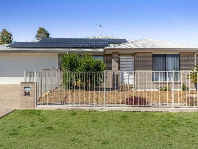 Country Views, Family Living & Plenty Of Room To Entertain