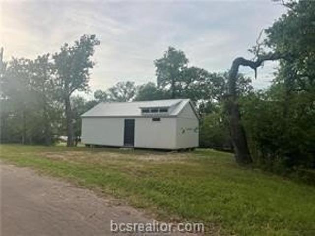 Lcr 908, Jewett, TX 75846