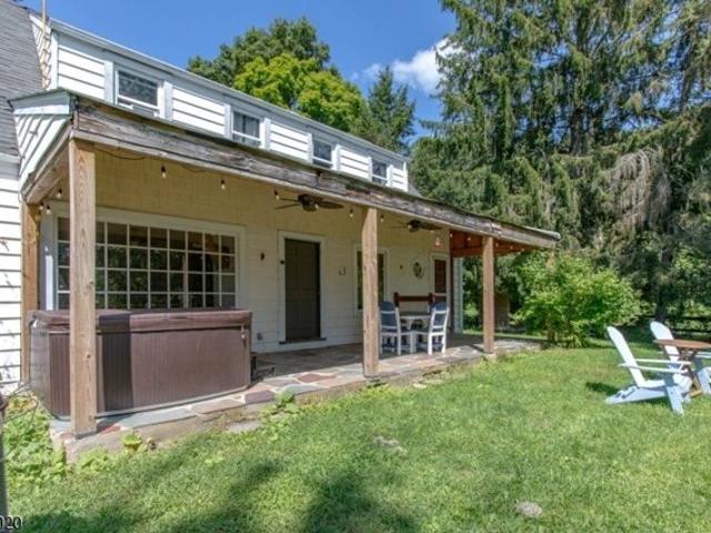 County Rd,wantage Township, Home For Sale