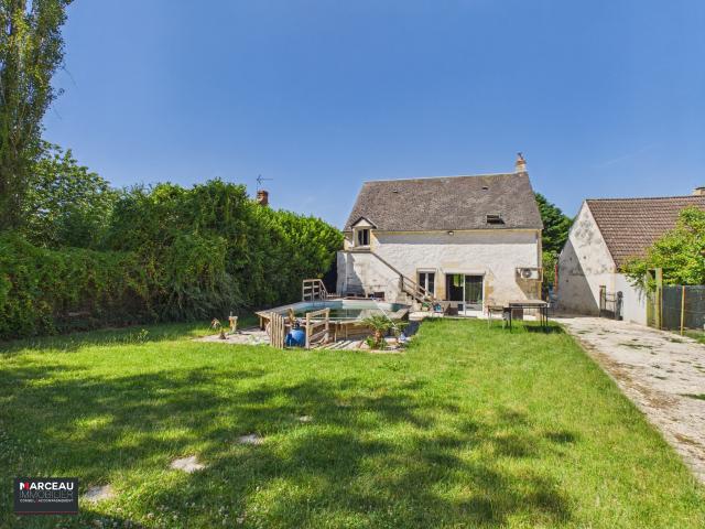 COUP DE CŒUR À PARIGNY LES VAUX MAISON EN PIERRE RÉNOVÉE DPE B PISCINE GARAGE 40 m2 à Parigny les Vaux