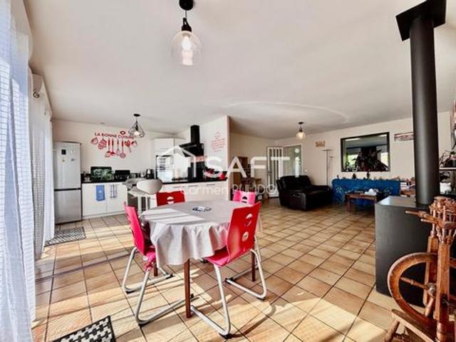 Coup de cœur à Saint Romain la Virvée – Maison de 130 m² avec 4 chambres sur parcelle arborée de 1 550 m² sans vis à vis