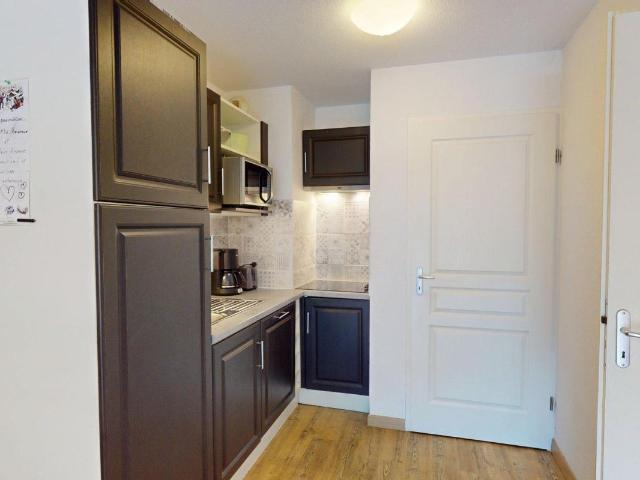 Coup de cœur! Apt de type 2 avec grande terrasse Ouest, parking couvert et cellier ️✨