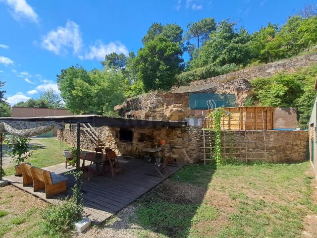 Coup de cœur Ardéchois: Maison de plain pied avec vue imprenable et cabane observatoire à Malbosc