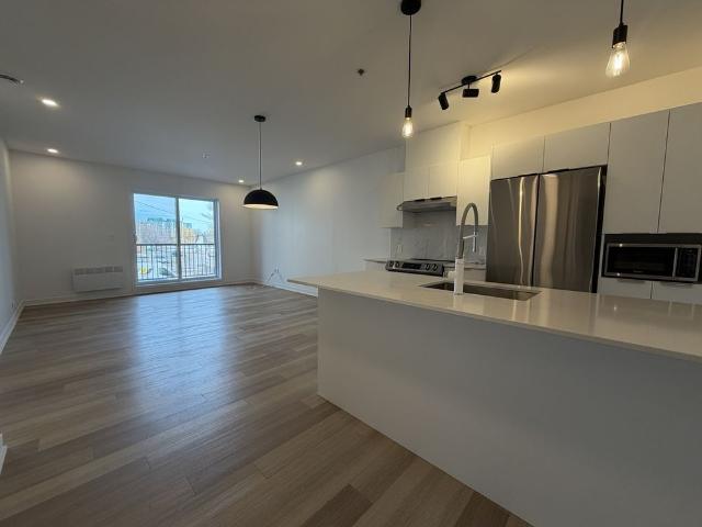 ⭐ APPARTEMENT 3 1/2 MODERNE ET NEUF