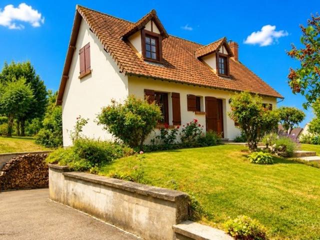 Coup de cœur assuré ! Élégante maison familiale de 122,5 m² sur un magnifique terrain arboré de 1 146 m² – Rainvillers