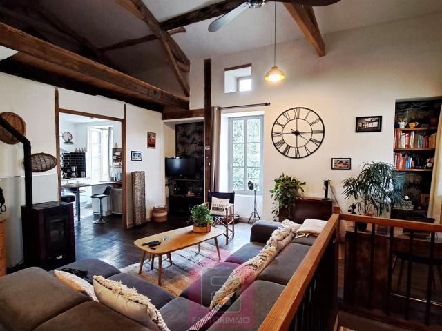Exclusivité Maison en pierre à vendre à Puy l’Évêque 3 chamb. 101m² Puy l'Evêque