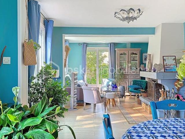 ? Coup de cœur garanti pour cette superbe maison familiale avec sous sol total, nichée dans un environnement verdoyant ! ?