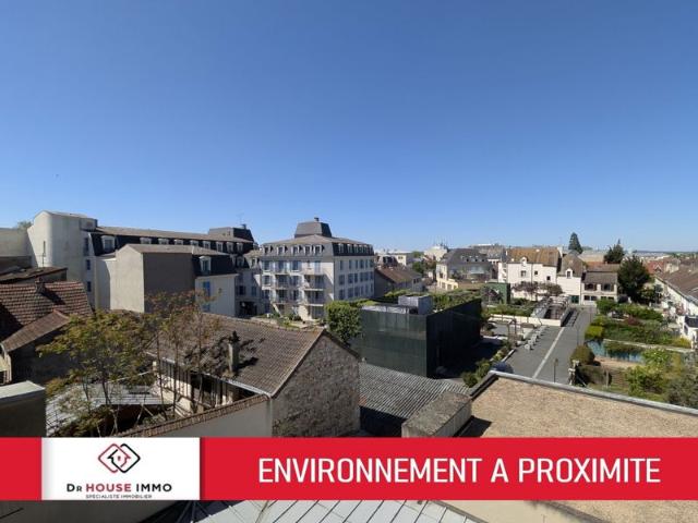 COUP DE CŒUR EN HYPER CENTRE MANTES LA JOLIE | 3 PIÈCES RÉNOVÉ 64m² AVEC BALCON FILANT ET CACHET DE L'ANCIEN