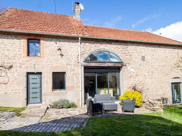 Coup de cœur: magnifique maison en pierres rénovée, lumineu. 180m² Jouillat
