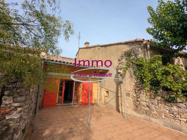 COUP DE C?'UR Maison de Village T3 Rénovée 2015 Grande Terrasse 36m² Garage 80m²