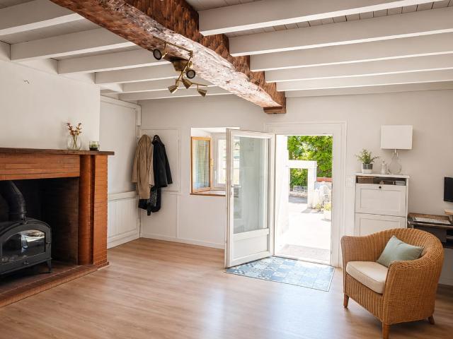 Coup de cœur ! Maison en pierre au calme avec terrasse et garage