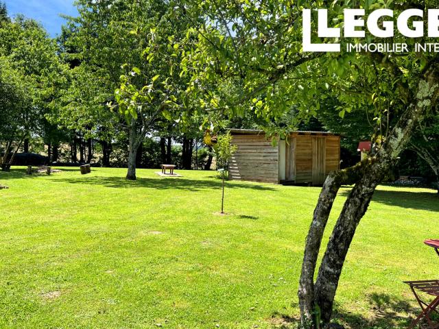 Coup de cœur! Maison en pierre avec 2 ch jardin parc + cabane, au calme à 10 min d’un village vivant