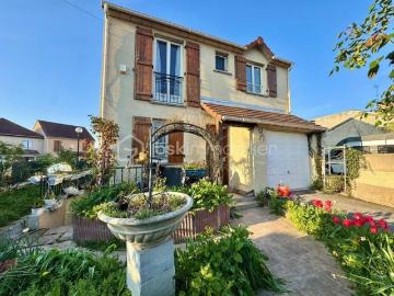 COUP DE CŒUR – MAISON FAMILIALE AVEC SOUS SOL TOTAL – 4 CHAMBRES – LE BLANC MESNIL