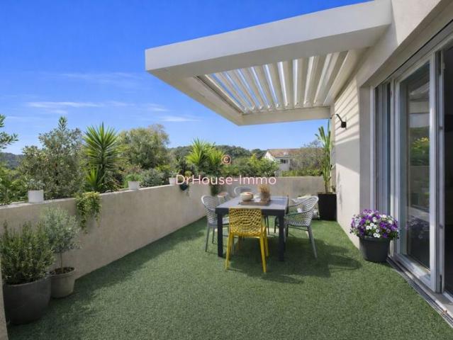T4 DE 82 M² AVEC TOIT TERRASSE PAYSAGÉ DE 51 M², DOUBLE GARAGE ET PRESTATIONS DE QUALITÉ