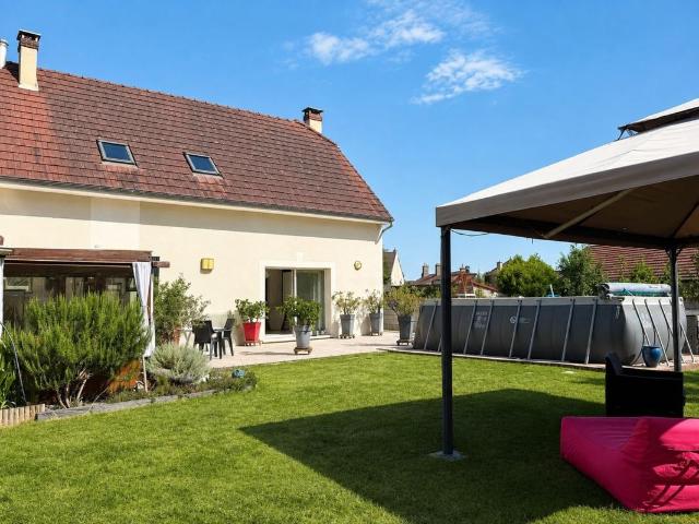 PMR Coup de cœur sur la Côte de Nuits – Chambœuf T8 de 200m2 sur 800 m2 Clos Double garage Piscine