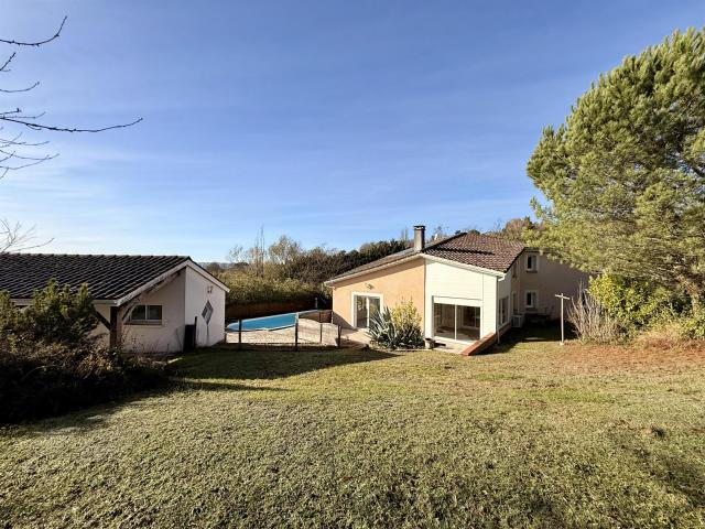Coup de cœur Villa avec piscine sur les hauteurs de Villeneu. 175m² Villeneuve sur Lot