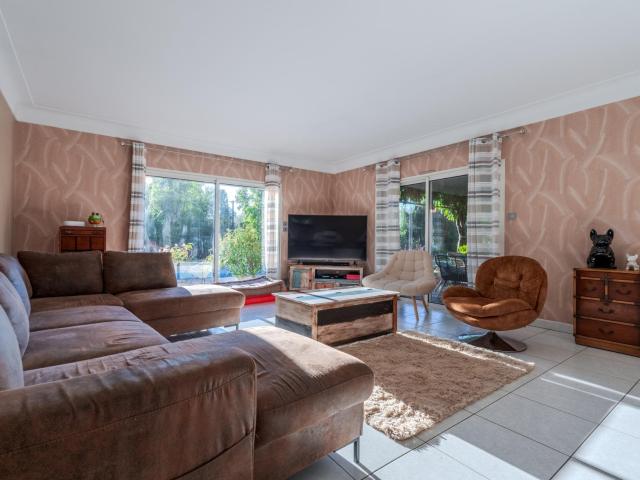 Coup de coeur Maison familiale avec piscine 180m² Lédat