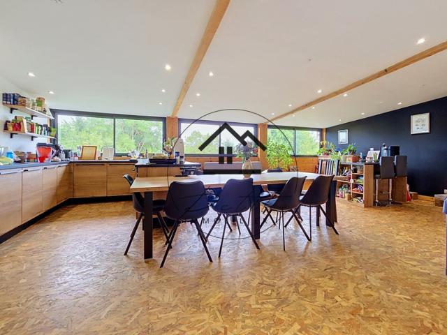 COUP DE COEUR À MOUY 155 m2 PISCINE CHAUFFÉE INTÉRIEURE