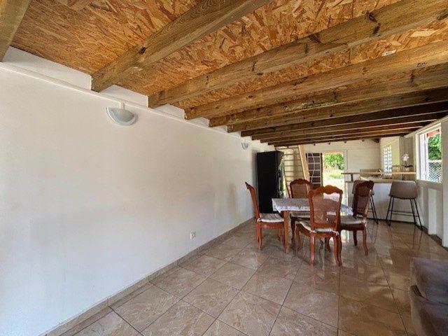 Coup de coeur à Sainte Rose ! 103 m² rénové