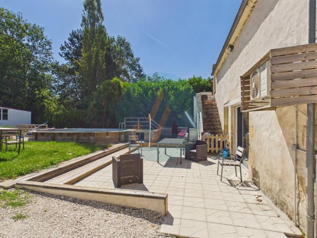 COUP DE COEUR À PARIGNY LES VAUX MAISON EN PIERRE RÉNOVÉE