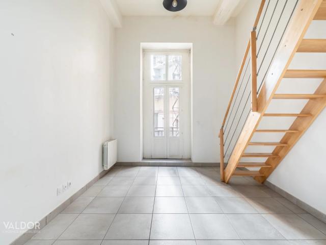 Coup de coeur assuré Studio avec balcon au cœur de la Croix Ro
