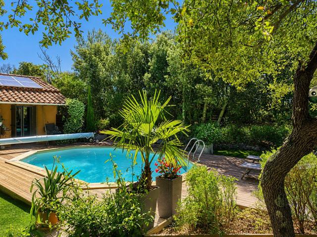 Coup de coeur en Provence à Régusse: villa de plain pied av. 180m² Régusse
