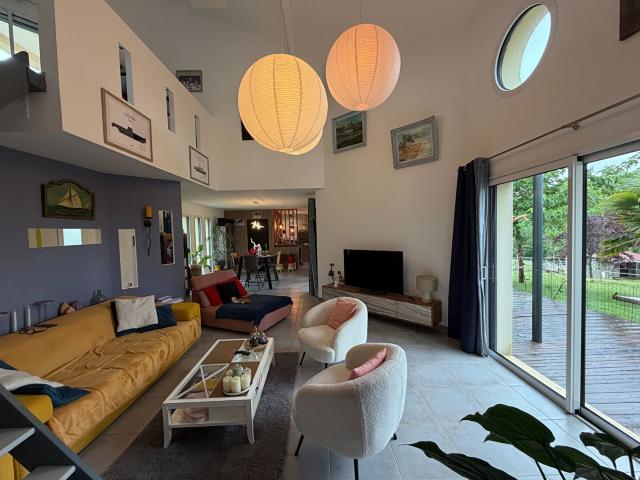 Coup de coeur: Havre de paix moderne aux portes de Figeac 138m² Figeac