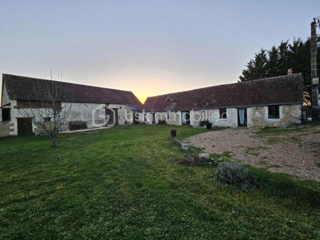 COUP DE COEUR ! Corps de ferme rénové avec maison d'habitation + 2 logements séparés