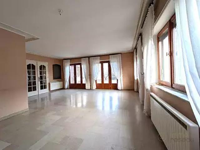 Courcelles Chaussy 57530 Achat / Vente maison 9 pièces t9 au dernier étage terrasse