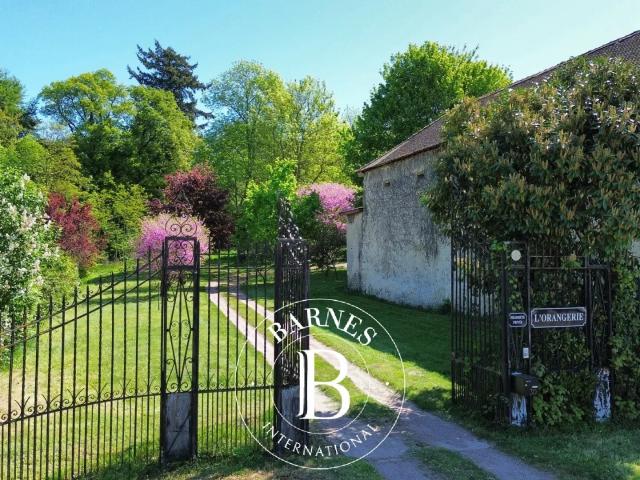 Courcelles Chaussy – Maison de campagne de caractère avec te. 306m² Courcelles Chaussy